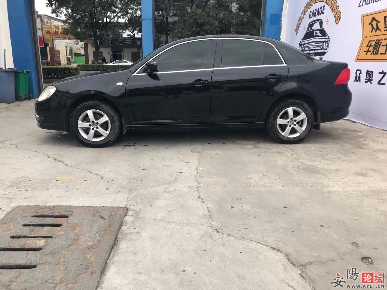 front1_0_FsqGze5f_3RnBhKUJhqvxVydz4ml.jpg